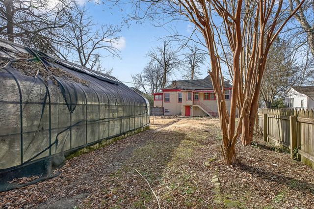 408 NE Atlantic St, Tullahoma, TN 37388