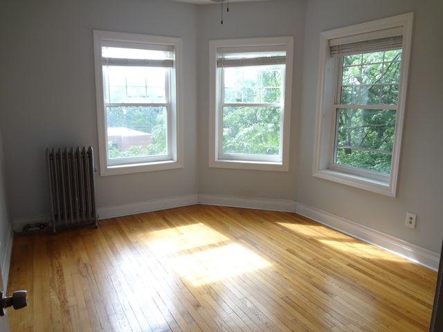 5463 S Ingleside Avenue 3W, Chicago, IL 60615