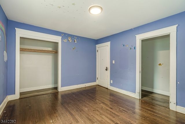 2 Hicks Ave, Newton Town, NJ 07860