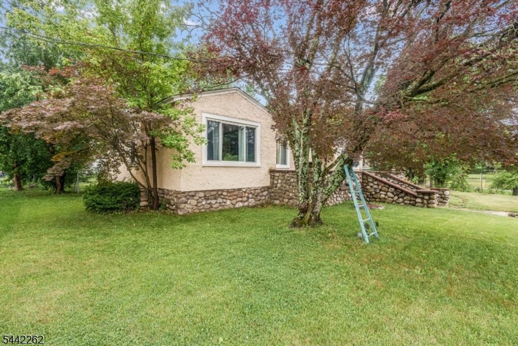 2 Hicks Ave, Newton Town, NJ 07860 — photo 2
