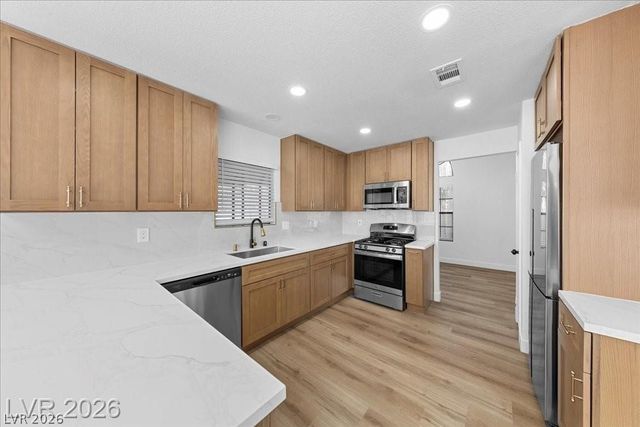 4821 Fiesta Lakes Street, Las Vegas, NV 89130