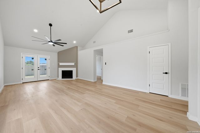 6802 QUAIL BR, San Antonio, TX 78250