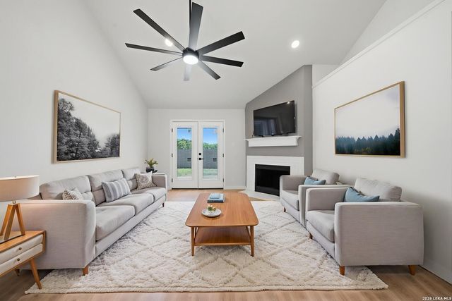 6802 QUAIL BR, San Antonio, TX 78250
