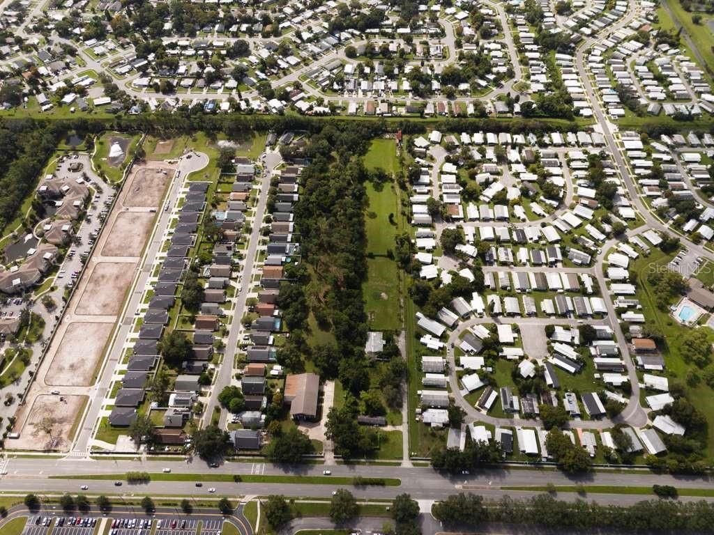 Image 11 of property listing at 6250 PERSHING AVENUE, Orlando, FL 32822