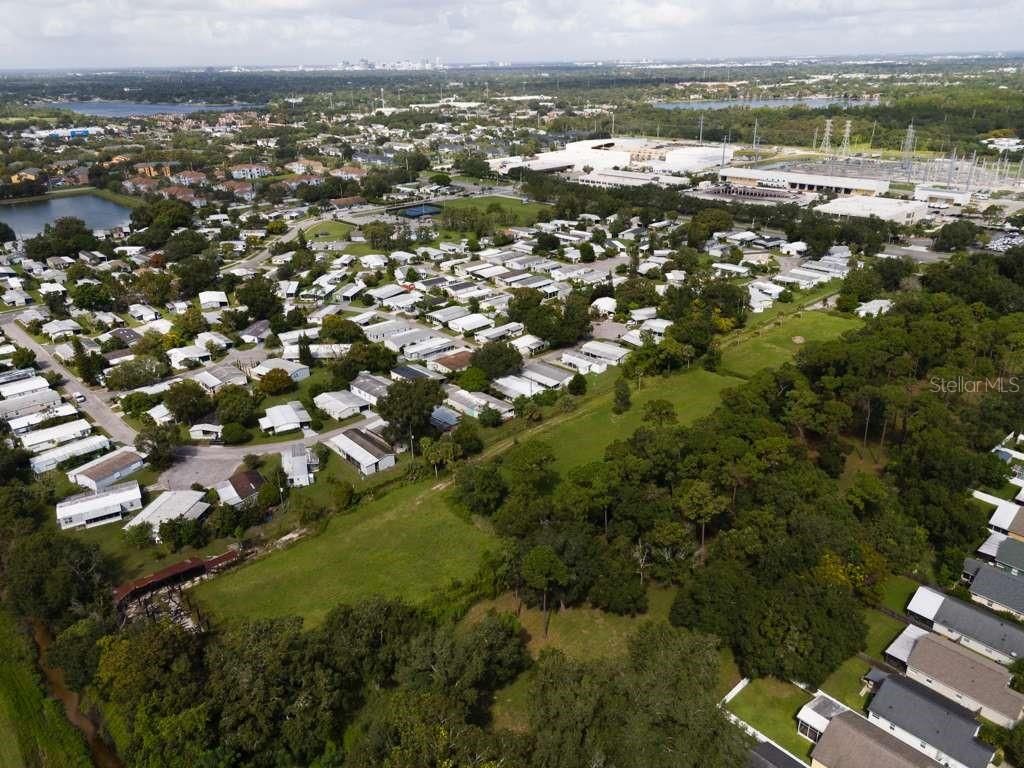 Image 16 of property listing at 6250 PERSHING AVENUE, Orlando, FL 32822