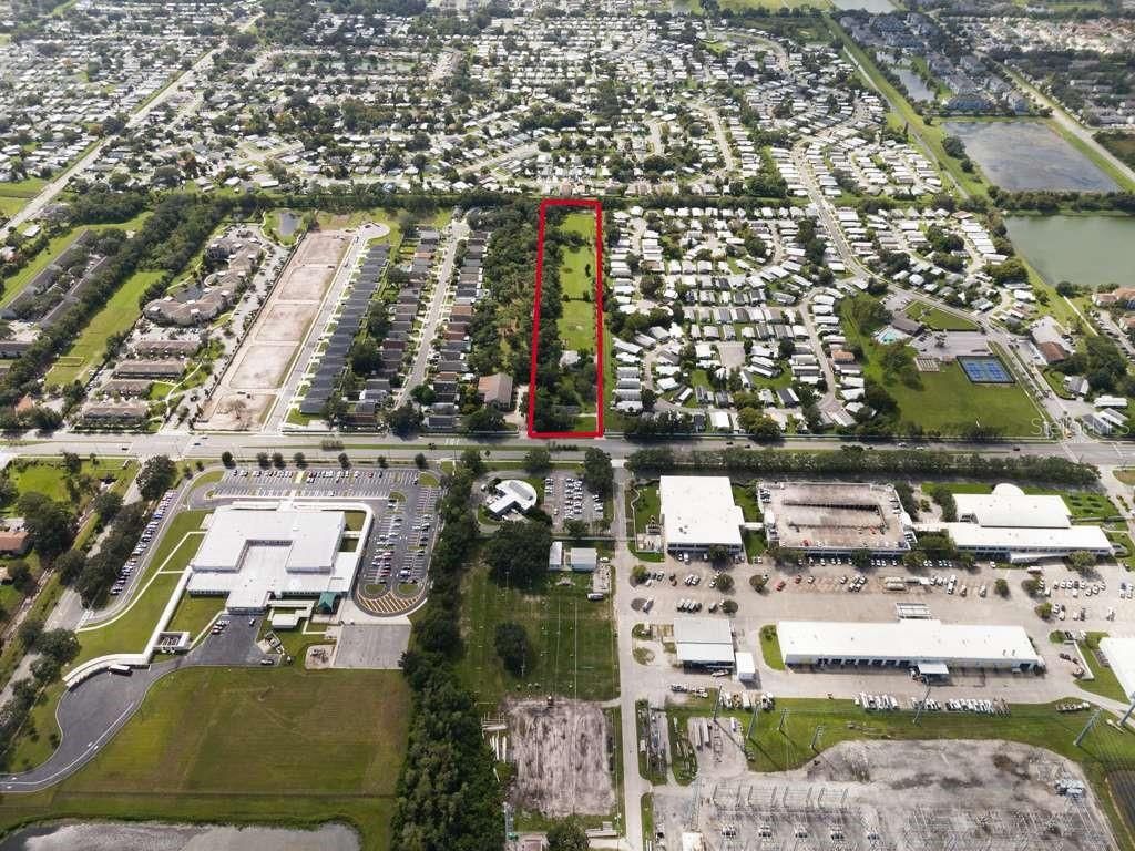 Image 3 of property listing at 6250 PERSHING AVENUE, Orlando, FL 32822