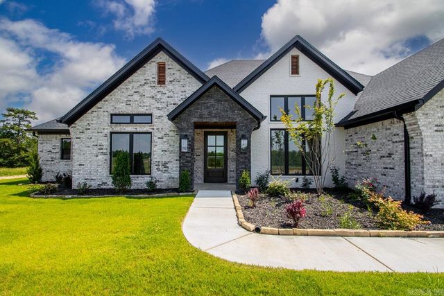 333 Heritage Grove Road, Alexander, AR 72002