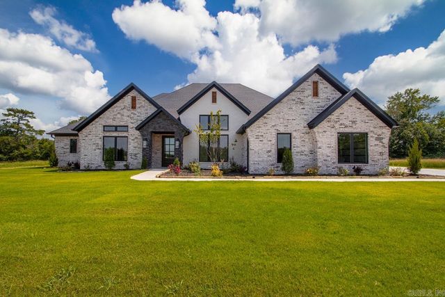 333 Heritage Grove Road, Alexander, AR 72002