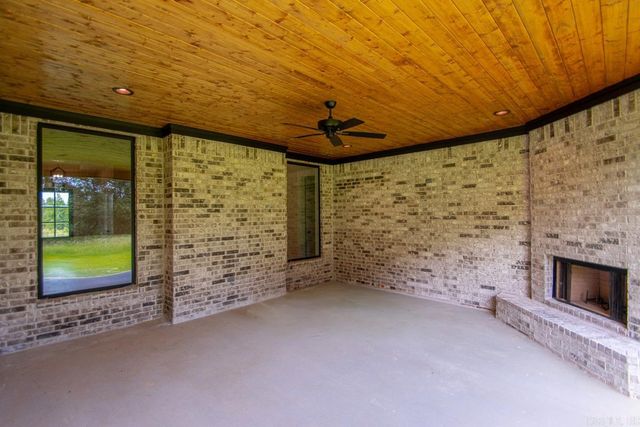 333 Heritage Grove Road, Alexander, AR 72002