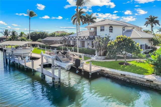 147 Dan River CT, Marco Island, FL 34145