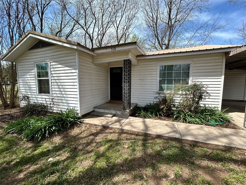 510 Carter Drive, Elmore City, OK 73433