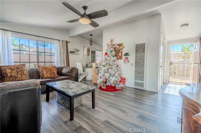 513 Nottingham Avenue, Santa Ana, CA 92703