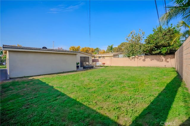 513 Nottingham Avenue, Santa Ana, CA 92703