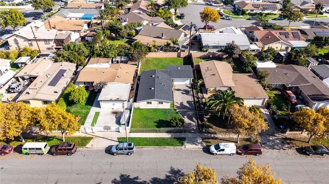 513 Nottingham Avenue, Santa Ana, CA 92703