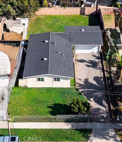 513 Nottingham Avenue, Santa Ana, CA 92703