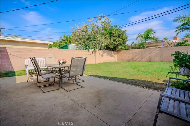 513 Nottingham Avenue, Santa Ana, CA 92703