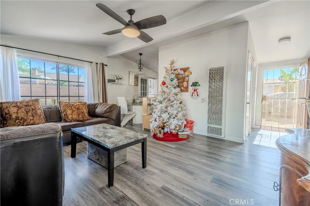 513 Nottingham Avenue, Santa Ana, CA 92703