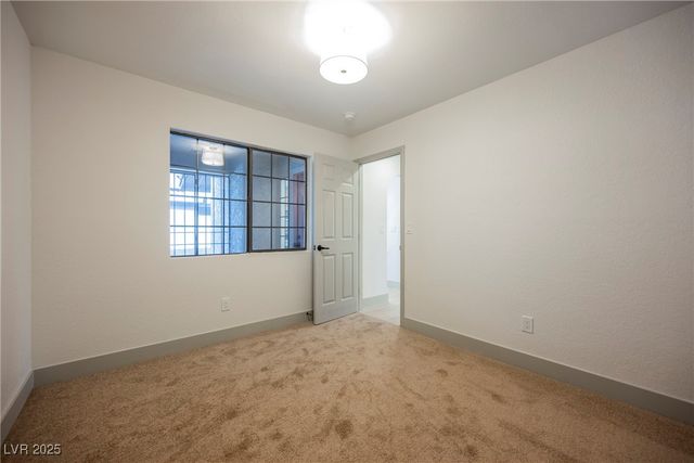 1732 Yellow Rose Street, Las Vegas, NV 89108