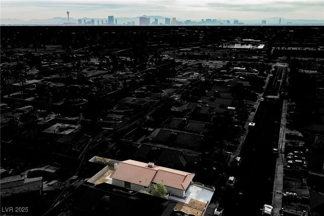 1732 Yellow Rose Street, Las Vegas, NV 89108