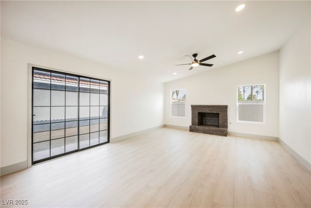 1732 Yellow Rose Street, Las Vegas, NV 89108