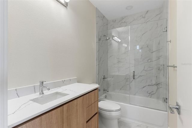 8401 MODANO PLACE, Tampa, FL 33614