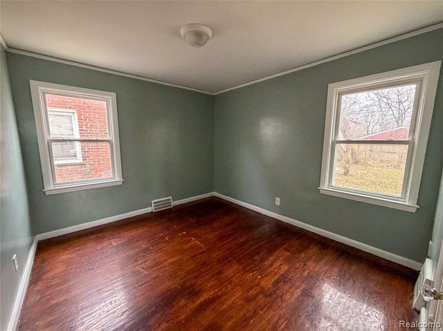 15456 Saratoga Street, Detroit, MI 48205