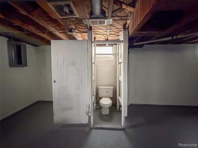 15456 Saratoga Street, Detroit, MI 48205