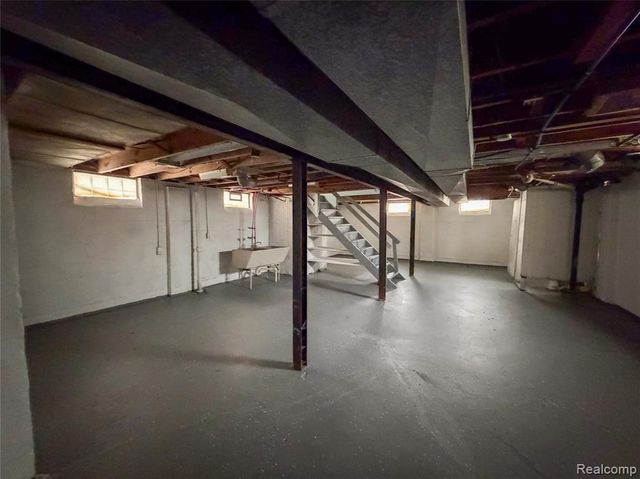 15456 Saratoga Street, Detroit, MI 48205