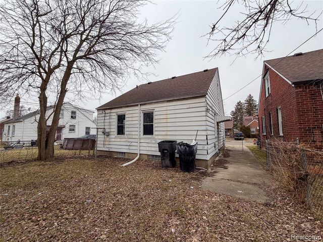 15456 Saratoga Street, Detroit, MI 48205
