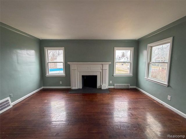 15456 Saratoga Street, Detroit, MI 48205
