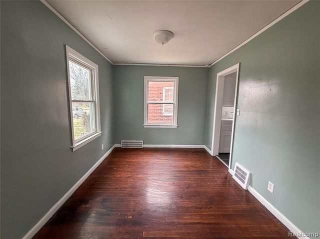 15456 Saratoga Street, Detroit, MI 48205