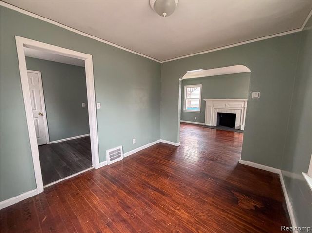 15456 Saratoga Street, Detroit, MI 48205