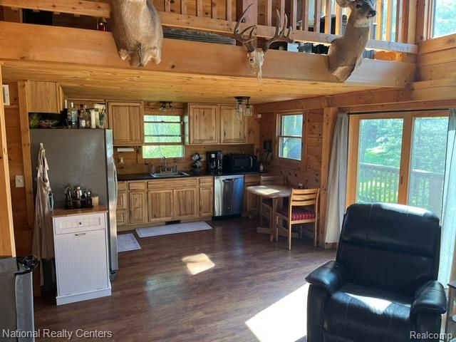 7782 Golf Club Road, Genoa Township, MI 48843