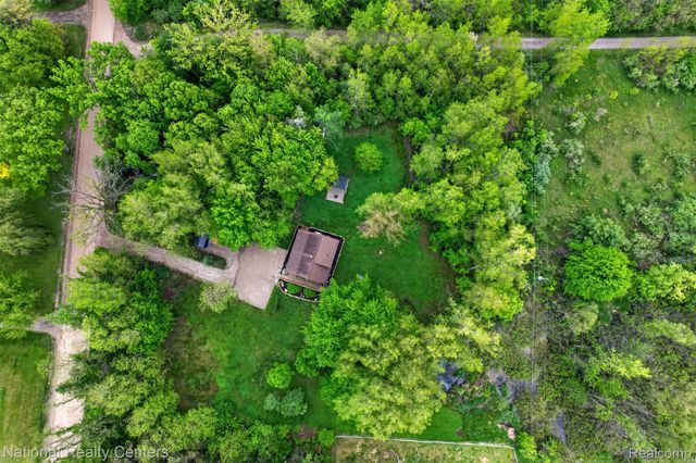 7782 Golf Club Road, Genoa Township, MI 48843