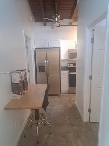 17 NE 2nd Rd 2, Homestead, FL 33030