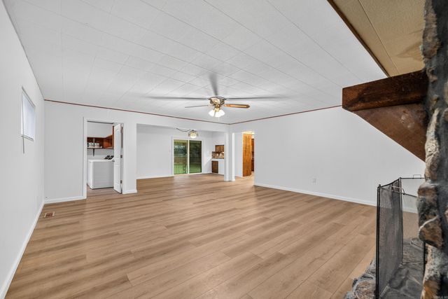 309 Lakeside Road, Hot Springs, AR 71901