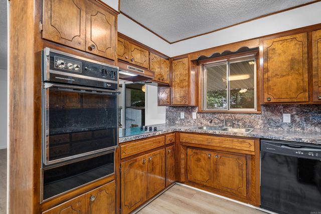 309 Lakeside Road, Hot Springs, AR 71901