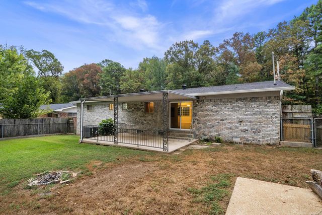 309 Lakeside Road, Hot Springs, AR 71901
