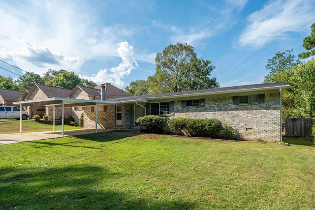 309 Lakeside Road, Hot Springs, AR 71901