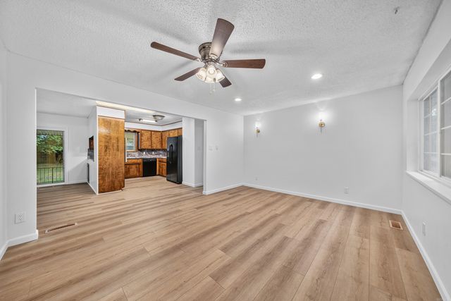 309 Lakeside Road, Hot Springs, AR 71901
