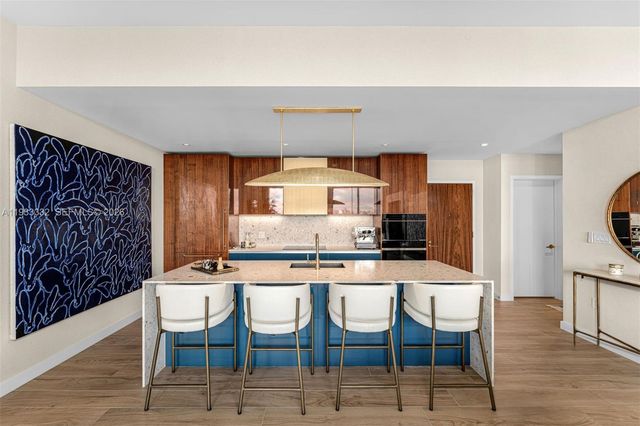 2678 Tigertail Ave 702, Miami, FL 33133