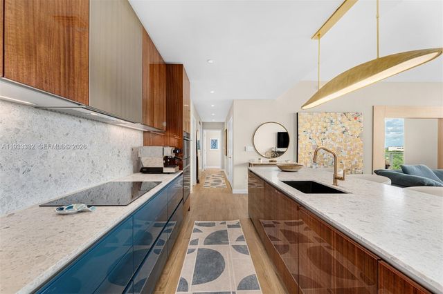 2678 Tigertail Ave 702, Miami, FL 33133