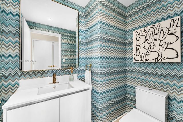 2678 Tigertail Ave 702, Miami, FL 33133