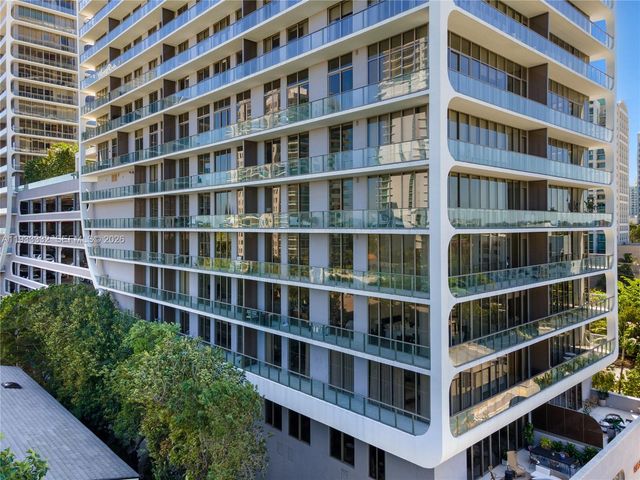 2678 Tigertail Ave 702, Miami, FL 33133