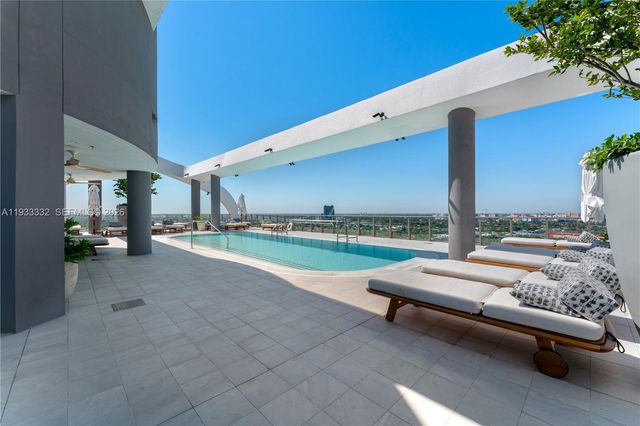 2678 Tigertail Ave 702, Miami, FL 33133