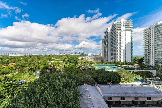 2678 Tigertail Ave 702, Miami, FL 33133