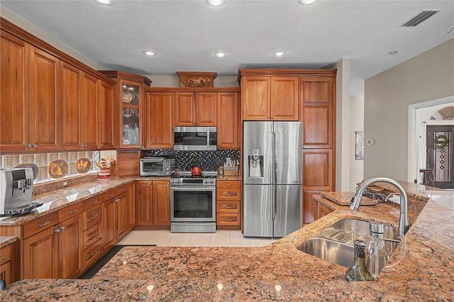 2093 SWAN LANE, Palm Harbor, FL 34683