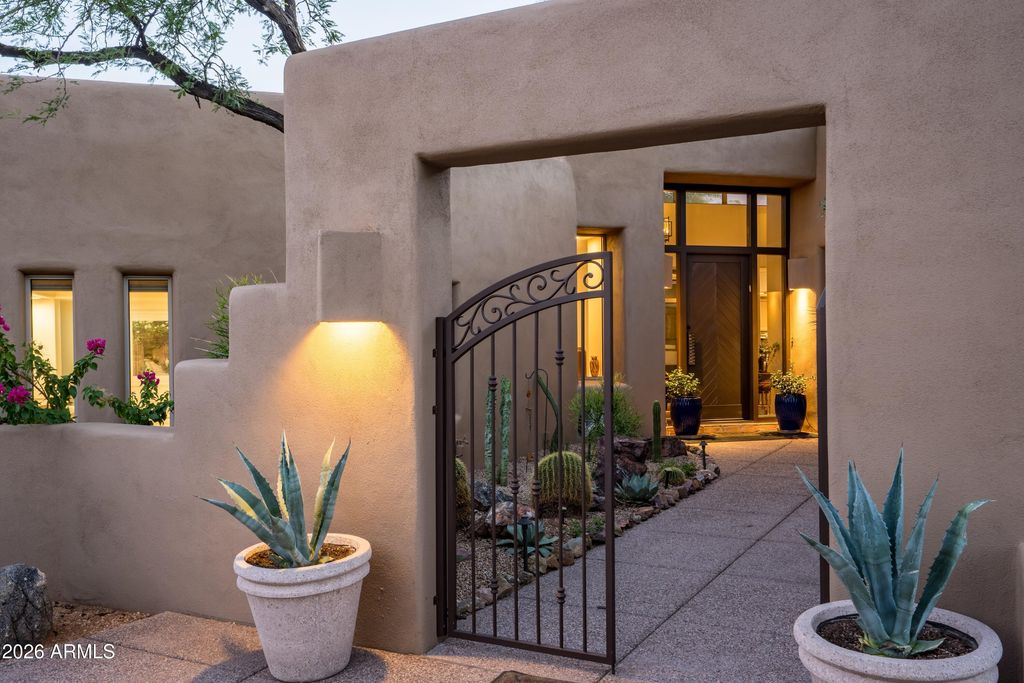 10734 E TAMARISK Way, Scottsdale, AZ 85262 — photo 4