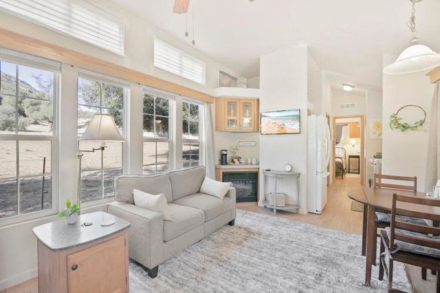 9018 Vernal Ln, Descanso, CA 91916