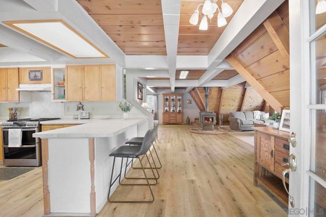 9018 Vernal Ln, Descanso, CA 91916